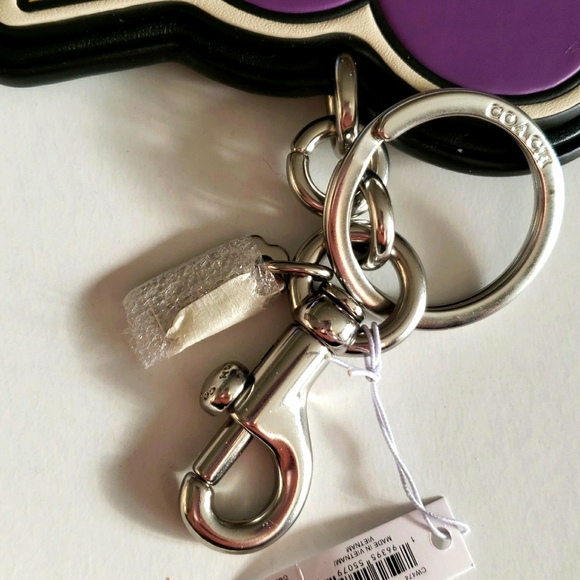COACH HEART & BOLT BAG CHARM - Picture 4 of 6